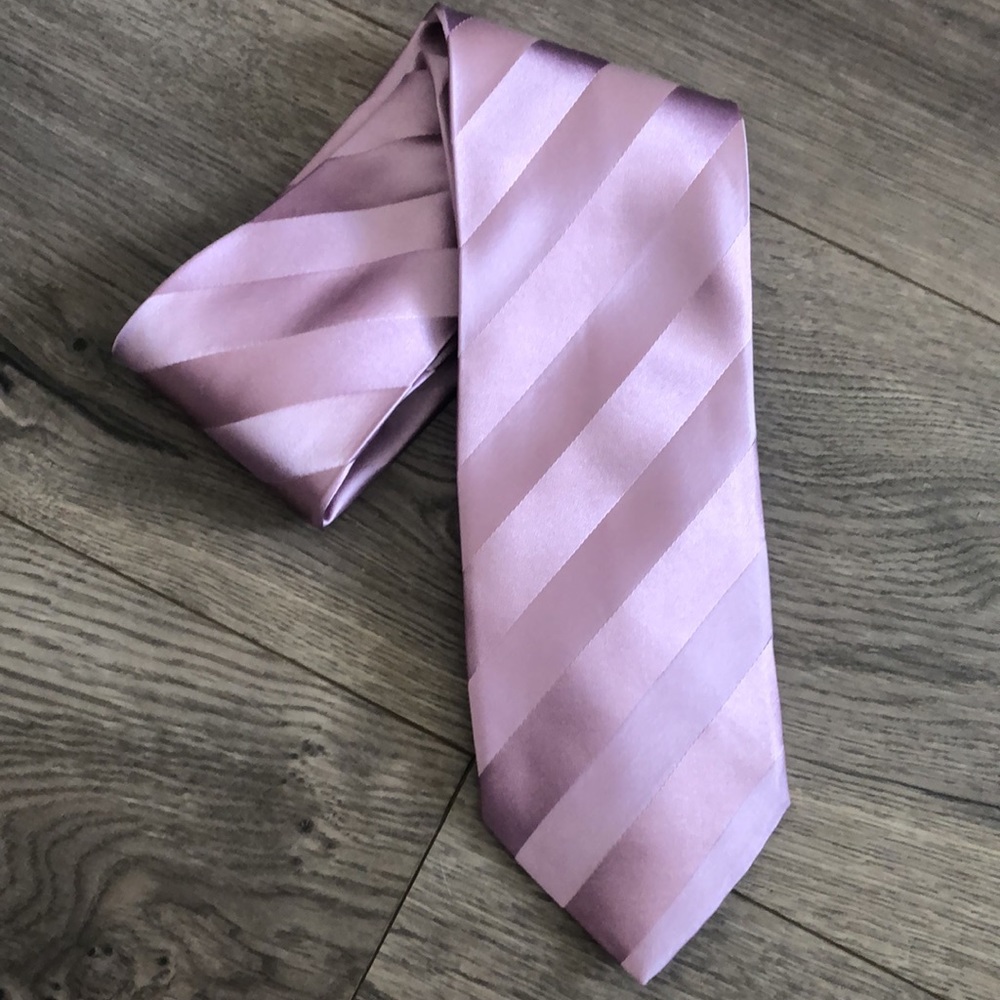 Brioni jacquard stripe tie -Handmade silk in Italy